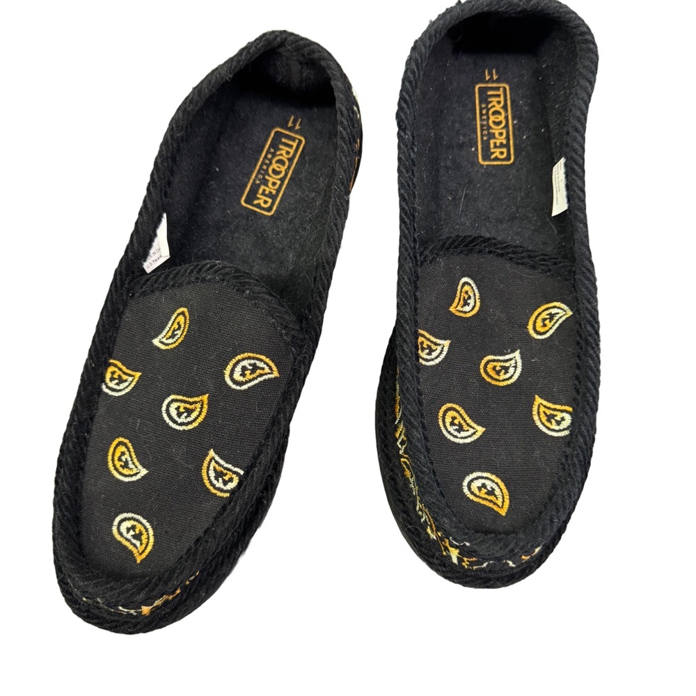 Trooper Tiger Paisley Bandana Print Slip On House Shoe